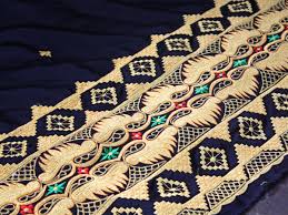 We did not find results for: Kain Tapis Kemegahan Warisan Kriya Tekstil Tradisional Lampung Indonesia Kaya