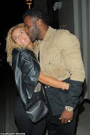 How long has jena frumes been dating jason derulo? Jason Derulo Reveals Girlfriend Jena Frumes Has No Complaints About That Anaconda Underwear Snap Aktuelle Boulevard Nachrichten Und Fotogalerien Zu Stars Sternchen