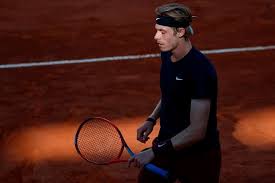 Nadal ran 3826 metres to shapovalov's 3065 metres for the match. Canadian Denis Shapovalov Drops Marathon Against Rafael Nadal At Italian Open Pique Newsmagazine