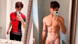 Vídeo: Vem ver esse homem aranha peladão - PRIVE GAYS - Vídeos Porno |  Amador | Downloads