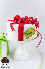 Falls ihr noch eine geschenkidee für einen mann sucht, die schnell zu machen ist, schlag ich euch das männer. Motivtorte Geschenke Zum Geburtstag Mann Backt Motivtorte Fondant Torten Kuchen Geburtstag