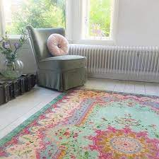 vloerkleed pastel kleuren van rozenkelim rozenkelim pastel vintage rug with pastel colors vloerkleed pastel vloerkleed hedendaagse tapijten
