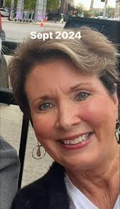 MarketingMonday As a multi business woman, giving back to my ppl is truly  what makes being a business owner worth it. Please tag and share with who  needs some FREE tint as