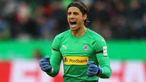 Prior to joining borussia the swedish u18 national team under sven lindsson, sommer was in his junior national. Monchengladbach Yann Sommer Konnte Zu Barcelona Wechseln Goal Com