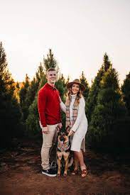 Couples Holiday Photo Posing And Clothing Ideas San Diego Ca Christmas Pictures Outfits Christmas Couple Photos Christmas Couple Pictures