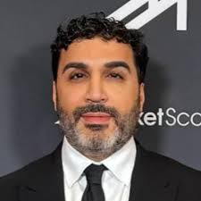 Sam Darwish's Instagram, Twitter & Facebook