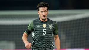 Hummel assumed the name of sister maria innocentia in 1931 when she joined a franciscan convent in southern germany. Mats Hummels Yet To Decide On Borussia Dortmund Future
