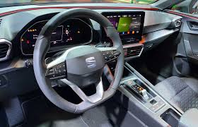 It is available from 37,750 euros. We Discovered The New Seat Leon Plug In Hybrid At The World Preview Archyde