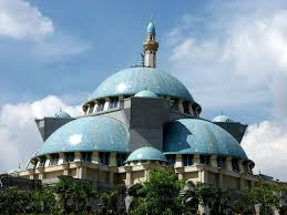 I migliori hotel e alberghi vicino a masjid wilayah persekutuan, kuala lumpur, malesia: Masjid Wilayah Persekutuan Is A Major Mosque In Kuala Lumpur Malaysia It Is Located Near Matrade Complex And The Federal Gove Mosque Beautiful Mosques Masjid