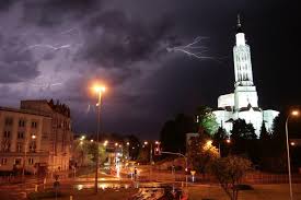 Radar burzowy na żywo przedstawia także inne warunki pogodowe jak chmury i opady wystarczy, że wejdziesz na naszą stronę i klikniesz w radar burzowy a reszta zrobi się za ciebie, zarówno mapa. Gdzie Jest Burza Radar Burzowy Online Sledzi Przemieszczanie Sie Burz Maj 2021 Bialystok Super Express