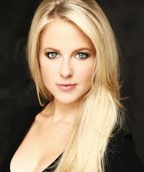 Chelan Simmons's Instagram, Twitter & Facebook