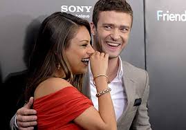 Friends with benefits is a 2011 american romantic comedy film directed by will gluck and starring justin timberlake and mila kunis.the film features patricia clarkson, jenna elfman, bryan greenberg, nolan gould, richard jenkins, and woody harrelson in supporting roles. Mila Kunis Justin Timberlake Buddy Up For Friends With Benefits Premiere Ministry Of Gossip Los Angeles Times