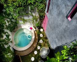 12 Desain Kolam Renang Mini Mewah Pas Di Lahan Rumah Sempit