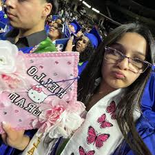 Arely Cortez (@arely_cortezzz) • Instagram photos and videos