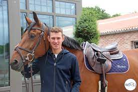 Son père, axel, dirige euro horse, des écuries célèbre pour le commerce de chevaux et qui sont aussi les. The Next Generation Jos Verlooy World Of Showjumping