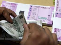 In the last few months we have seen the indian rupee gaining and the currency value against global currencies staging a recovery.the currency exchange rate in india is today a factor of what happens in the inter bank exchange in india. Indian Rupee Cheers Uae S Nris By Dropping Below 20 For One Dirham Markets Gulf News