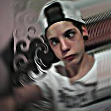 Stream Malik Rauf music