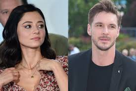 I choć aktorka po rozstaniu z mikołajem roznerskim przestała obserwować jego profil, ten nadal śledzi poczynania byłej ukochanej. Adriana Kalska Komentuje Rozstanie Z Mikolajem Roznerskim Smutna Grafika Najbardziej Depresyjny Dzien