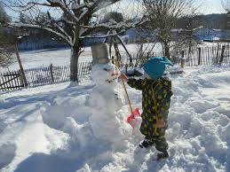 Wird es kälter, schneit es sehr selten. Wir Lassen Es Schneien Der Schnee Ist Da Kinderkrippe Die Schatzinsel