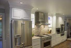 Photo Courtesy Of Dave Mccoll Ksi Designer Dura Supreme Crestwood Arcadia Classic Maple With White Paint Finish Kitchen Kitchen Cabinets Home Decor