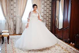 Früher konnten sich nur adelige und vermögende leute ein weißes brautkleid leisten. Prinzessinnen Brautkleid Die Perfekte Wahl Fur Die Marchenhochzeit