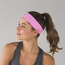 You Need A Sports Headband To Keep Your Hair From Being A Distraction Athletic Hairstyles Scarf Hairstyles Headband Hairstyles