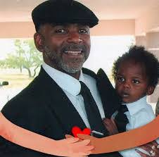 Aric Morgan's Instagram, Twitter & Facebook