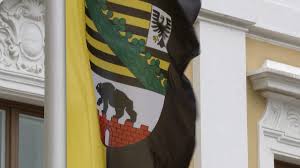 Hunderte mäuse haben ihr spielfeld in einen löchrigen schweizer käse verwandelt. Wahl In Sachsen Anhalt Das Sind Die Ziele Der Parteien Zdfheute