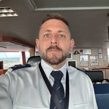 The dive survey works for Peel Ports along the Manchester Ship Canal are in  full swing.