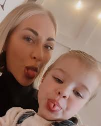 Ashley Webber (@ashleywebber_abs) • Instagram photos and videos