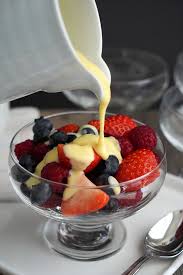 Vanilla Custard Sauce Creme Anglaise Dessarts Recipe In 2020 Dessert Sauces Desserts Vanilla Custard