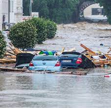 Möglich war die stückzahl allerdings nur dank einer maschine, die im landkreis biberach nun zum ersten mal zum einsatz kam. Hochwasser Bayern Als Ob Ein Staudamm Gebrochen Ware Welt