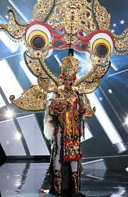 Witness the grandest national costumes of asian candidates in miss universe 2019. Pin On Ibu Webb S Bahasa Indonesia