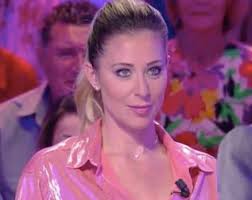 Written by lisa bedford august 30, 2021. Tpmp Une Chroniqueuse Jugee Trop Refaite Enerve Les Internautes Mce Tv