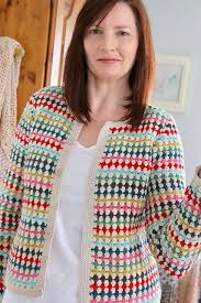 Ravelry Project Gallery For A Good Vintage Cardigan Pattern By Fran Morgan Vintage Cardigan Pattern Crochet Cardigan Pattern Cardigan Pattern