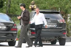 Omul de afaceri a ajuns în etapa avizelor de construcție, după ce în 2019 au fost prezentate primele detalii. PiÅ£i Verde N FaÅ£Äƒ Victor PiÅ£urcÄƒ Despre Gigi Becali E Anti Fotbal