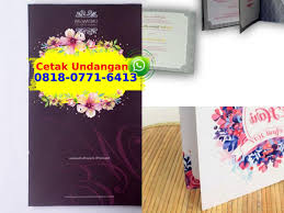 Sebenarnya sebutan warna ini adalah cream , tapi telah disebut krem di bahasa i. Contoh Kartu Undangan Pernikahan Polos O818 O771 6413 Wa Pernikahan Kecil Kartu Undangan Pernikahan Undangan Pernikahan