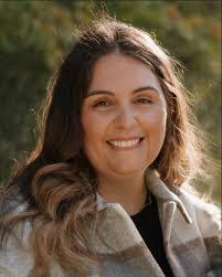 Christine Gingras's Instagram, Twitter & Facebook