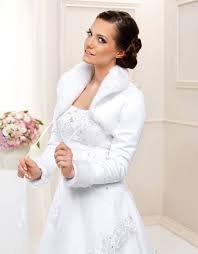Brautkleider online shop, schneller versand. Brautjacke Bolero Warm Aus Satin Und Fell Fur Winter Hochzeit Brautkontor