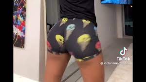 Thick Lightskin Twerk in Slow Mo - XNXX.COM