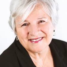 Who can remove dead boxwood shrubs in Port Dover and Norfolk County?