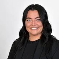 Kimberly Schubert's Instagram, Twitter & Facebook