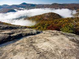 The many switchbacks along the way help make for a long, but only moderately difficult climb. Looking Glass Rock Hike