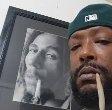 Aight Old Skool. Let's Go Back To Our House Party/Basement Dayz. Coolers,  Forty's, Weed Smoking & All The Ladies Came To Dance. Give Me 3 Jams Off  The Top Of Ya Head