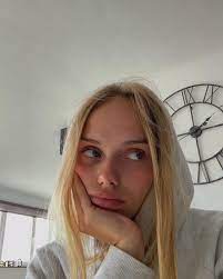 Lola Alcaluzac Sur Instagram Mood Instagram Lola Hair Styles