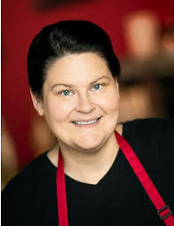 Esther Lyon's Instagram, Twitter & Facebook