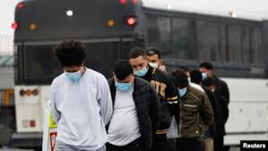 В Узбекистан прибыла первая группа депортированных из США