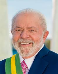Ficheiro:Foto oficial de Luiz Inácio Lula da Silva (rosto ...