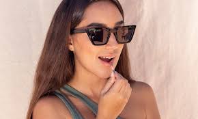 FARRAH Small cat eye sunglasses black Charly Therapy
