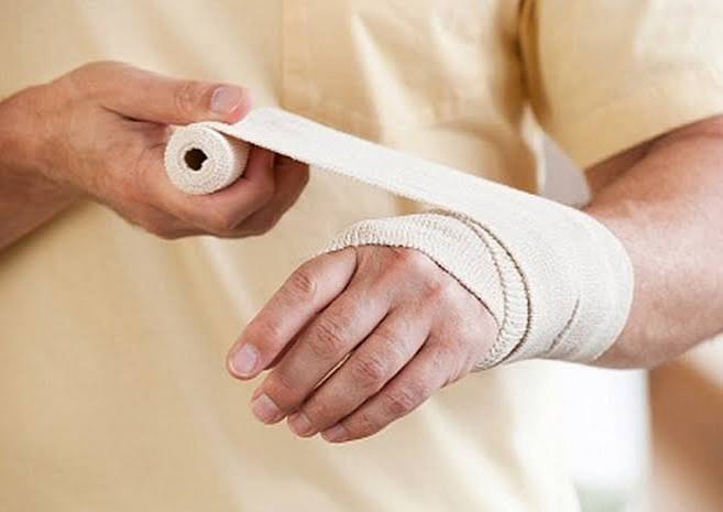 Không nên garo khi bị rắn cắn